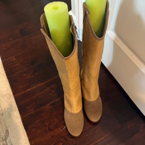 Donald Pliner, Ostrich riding Boots, Size 7, Beige. - Picture 4 of 4